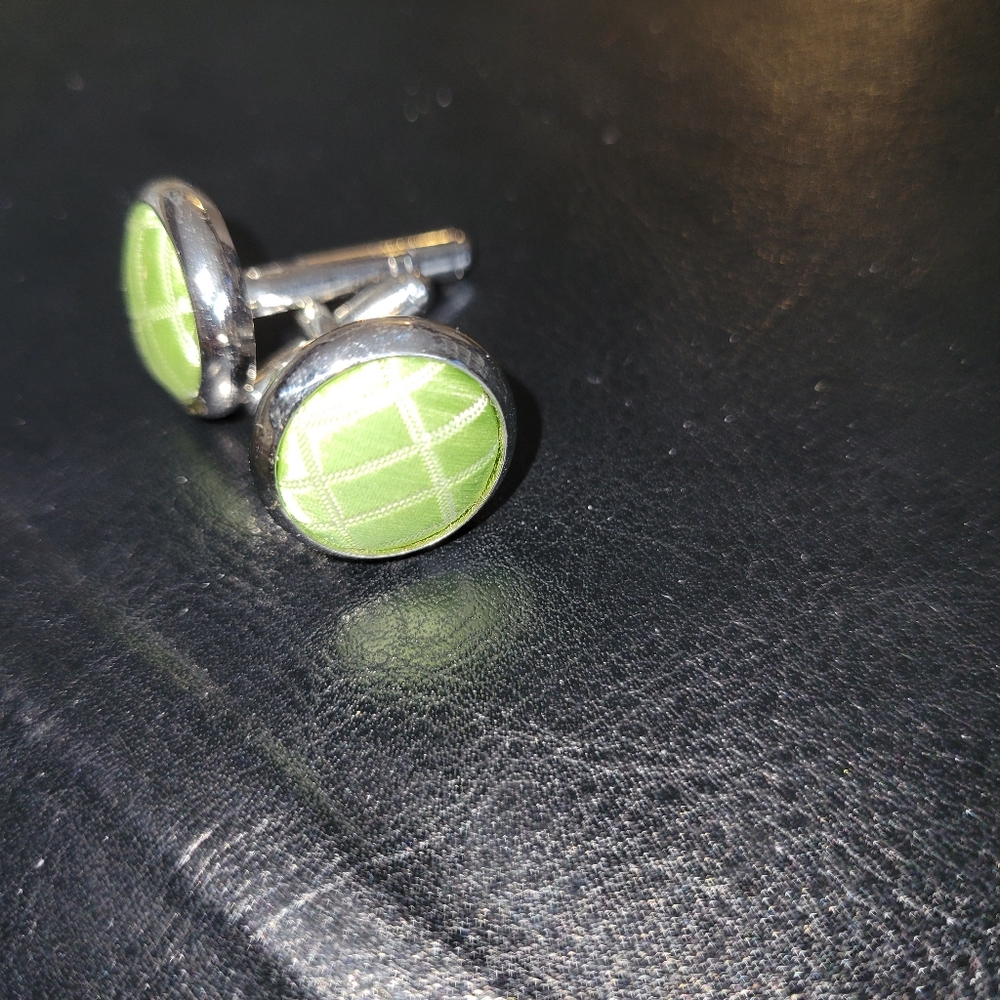 Cufflinks - Picture 2 of 2